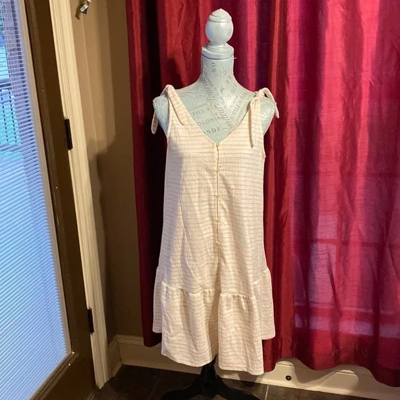 LOFT | Dresses | Preowned Womens Whitecream Colour Shift Dress By Loft  Sleeveless Size M | Poshmark